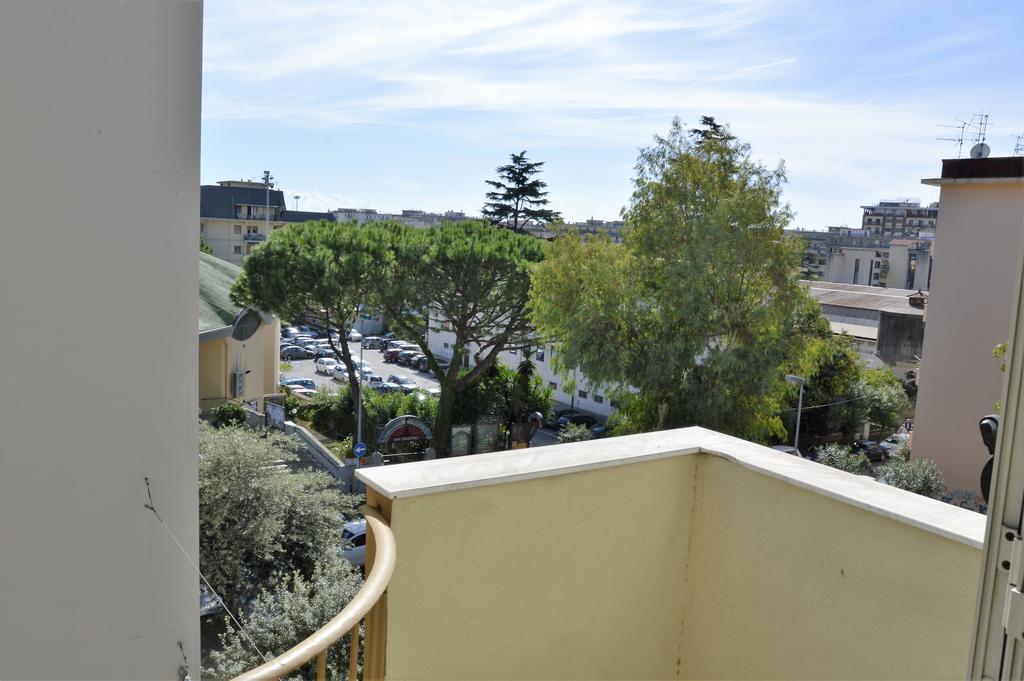 Coolor Holiday And Business Rentals Salerno Luaran gambar